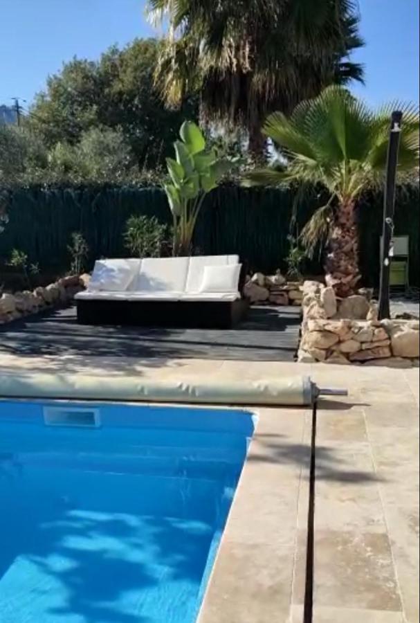 Peaceful 4 Stars Eco-friendly With Private Pool And Parking Holiday home *