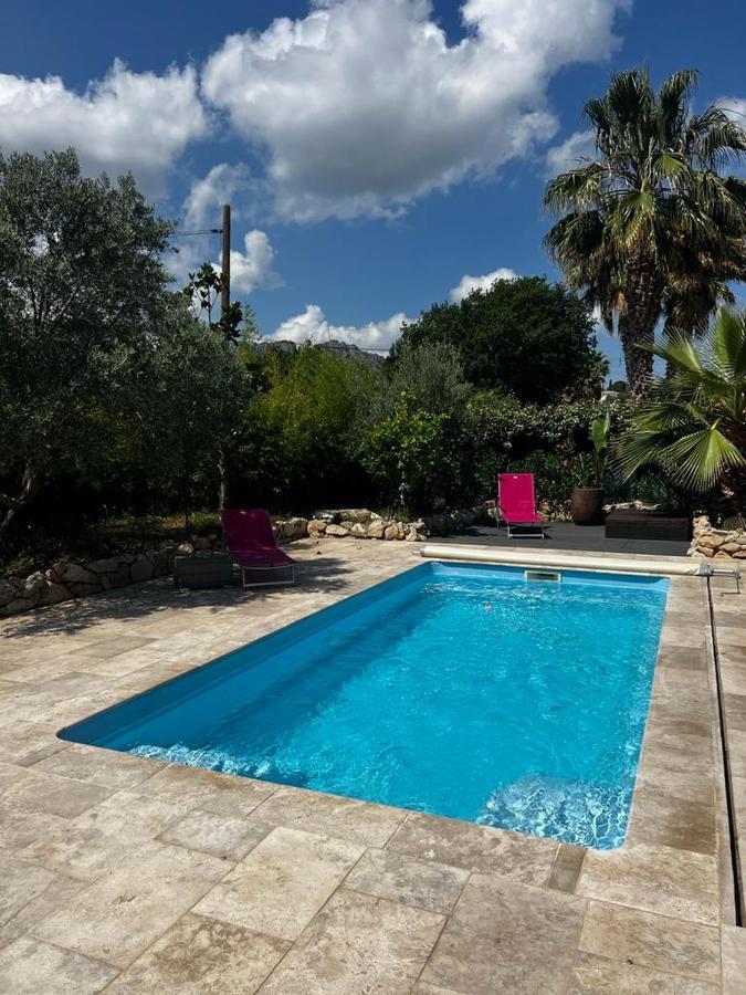 Peaceful 4 Stars Eco-friendly With Private Pool And Parking Holiday home